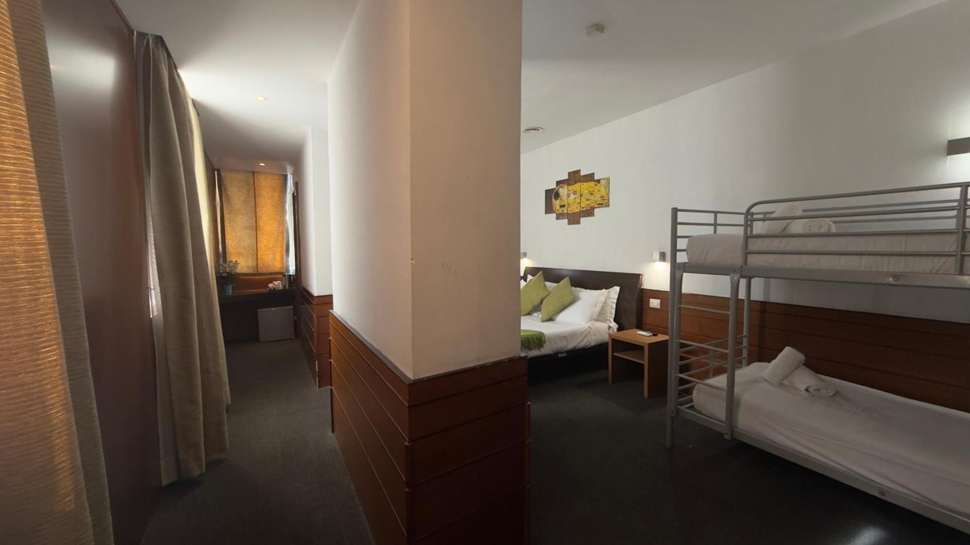 Romalive Hotel Екстер'єр фото