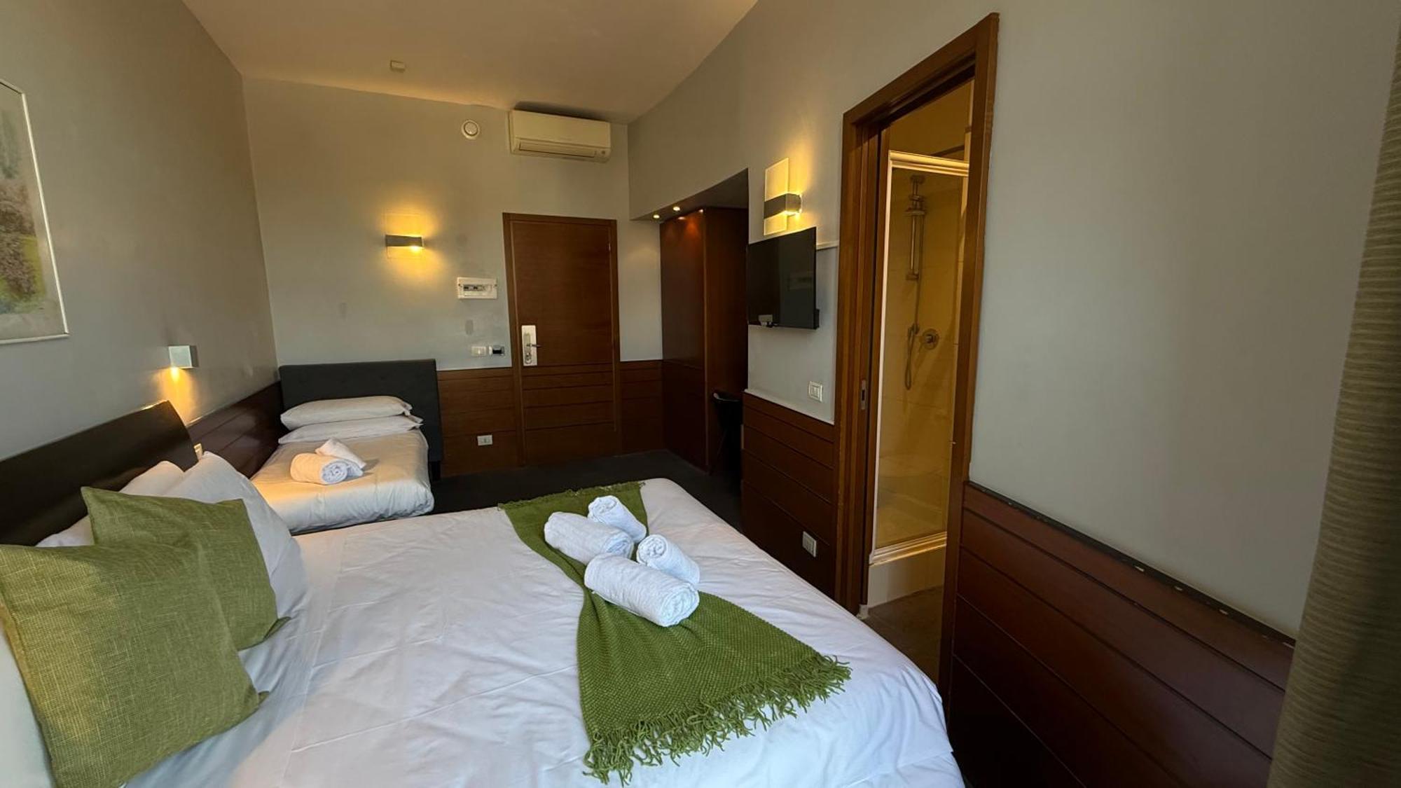 Romalive Hotel Екстер'єр фото