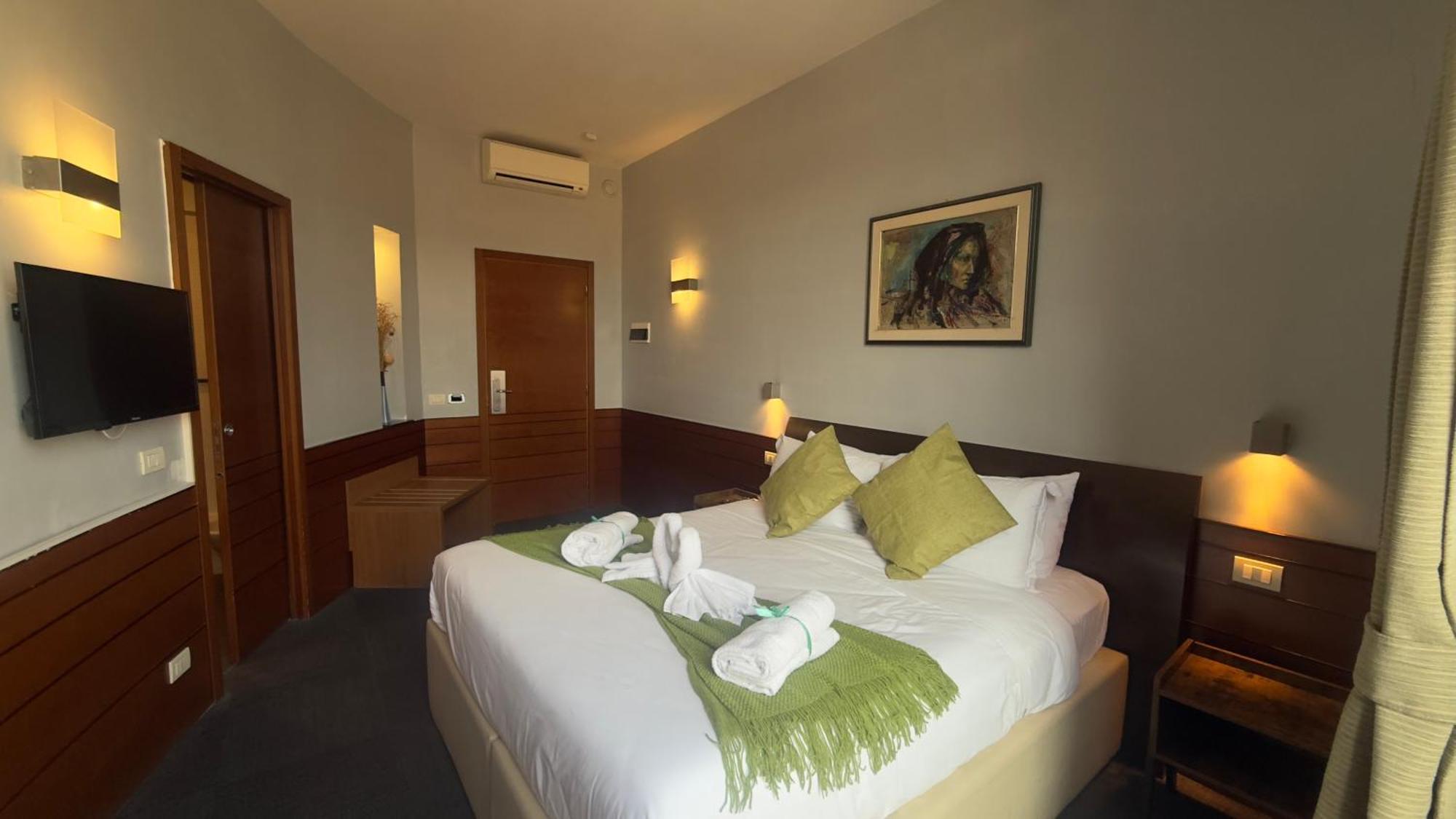 Romalive Hotel Екстер'єр фото